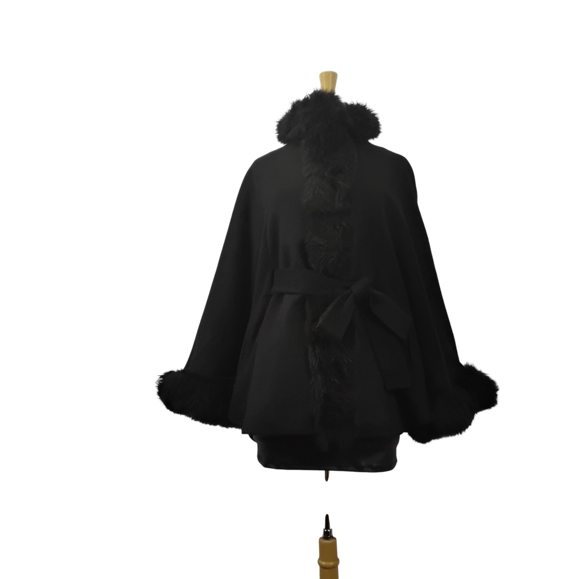 Fall Expression Fur Trimmed Alpaca Cape