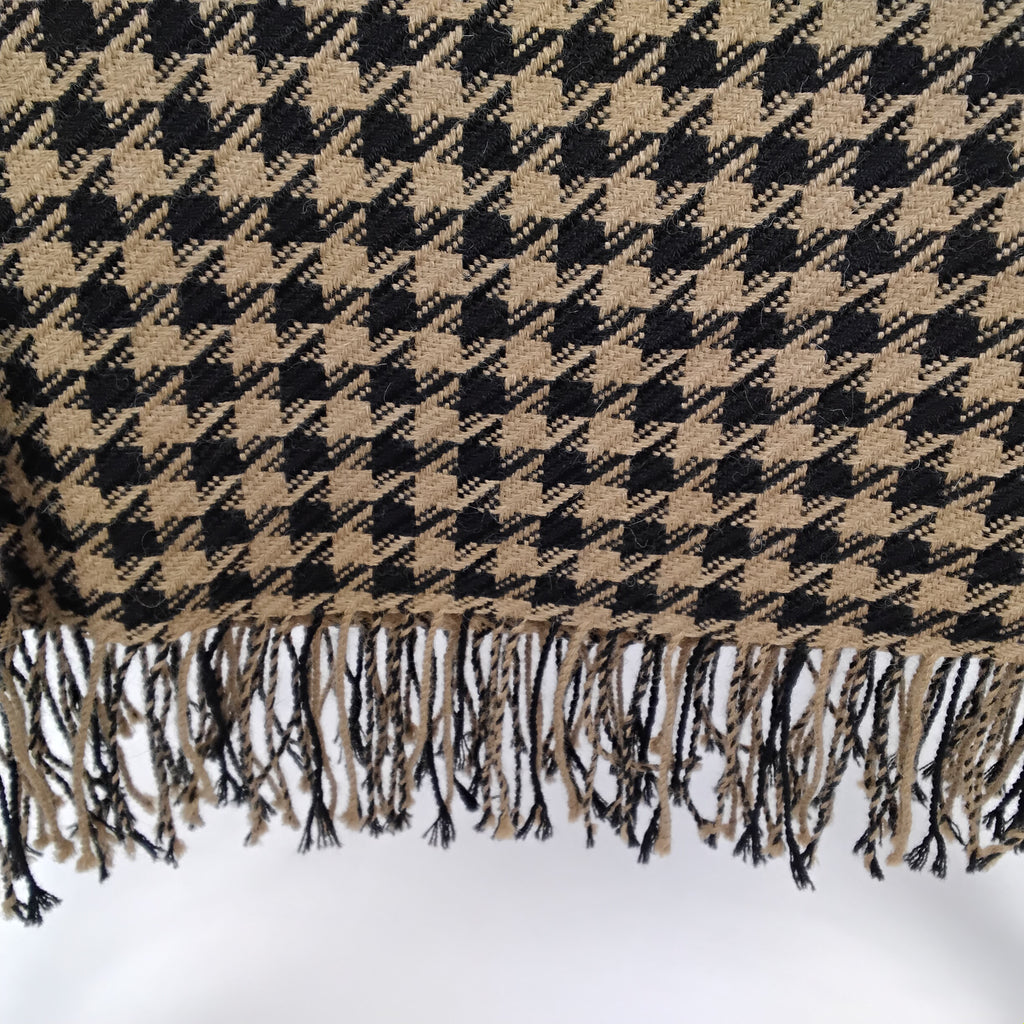 Houndstooth Check Tan / Black Baby Alpaca Throw