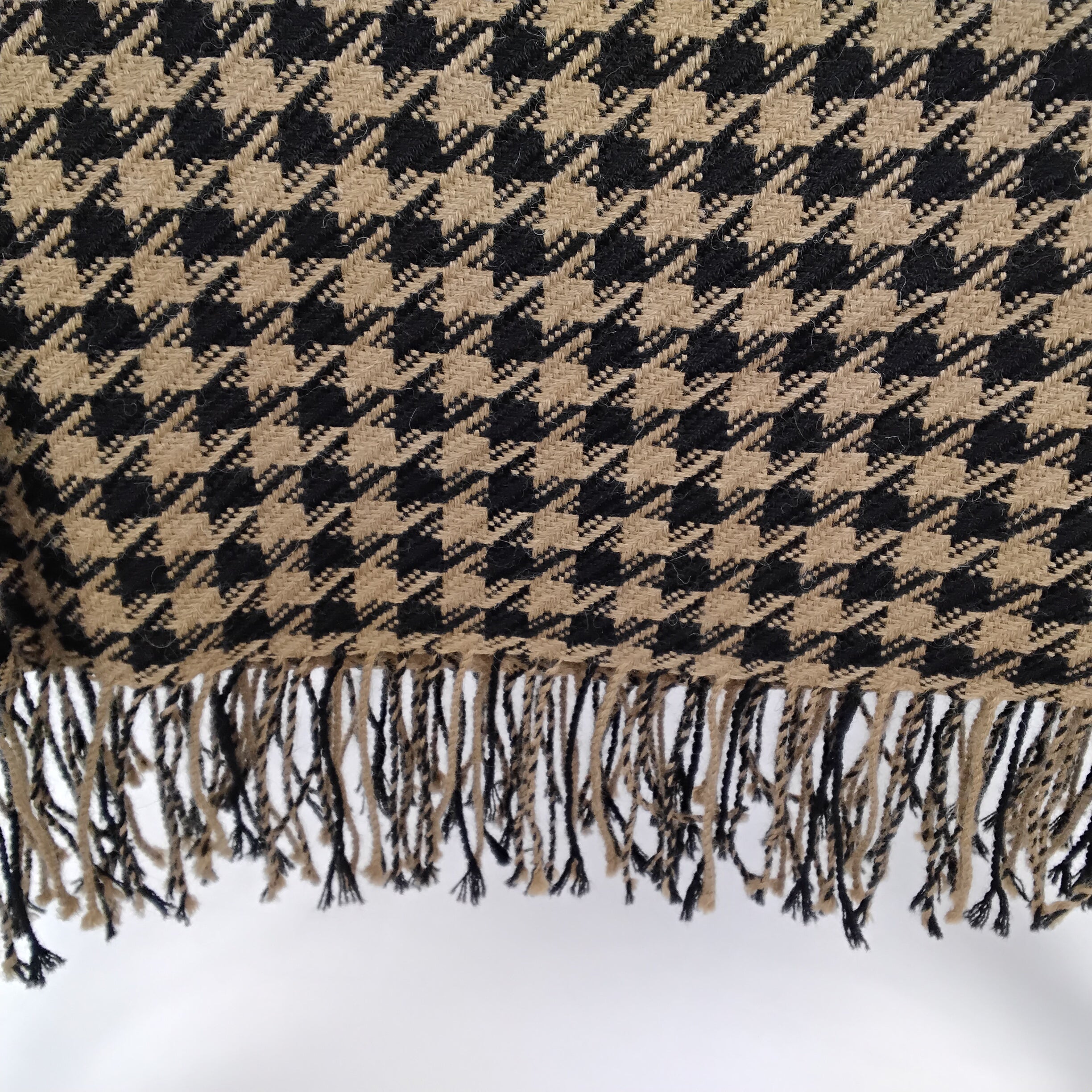 Houndstooth Check Tan / Black Baby Alpaca Throw