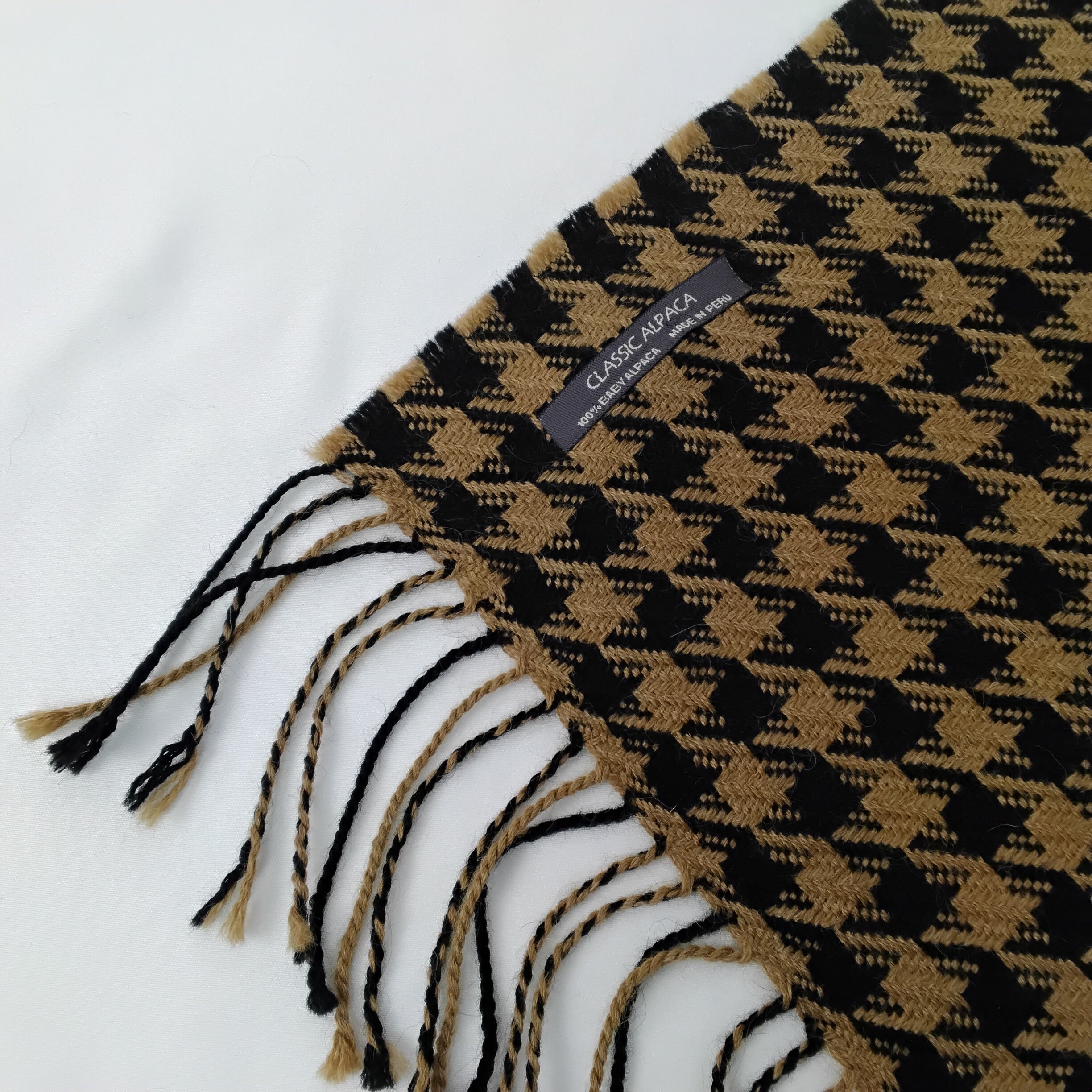 Houndstooth Check Tan / Black Baby Alpaca Throw