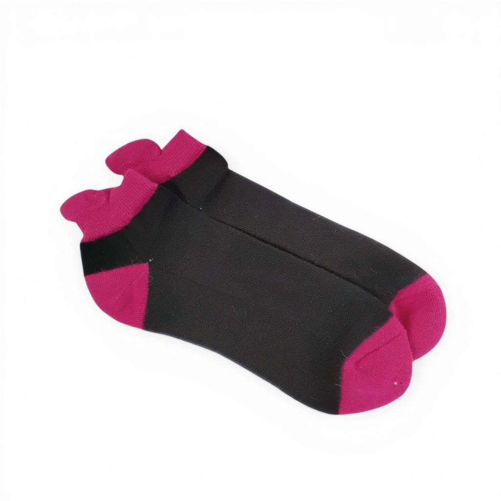 black and pink low-rise athletic socks with ankle tab 