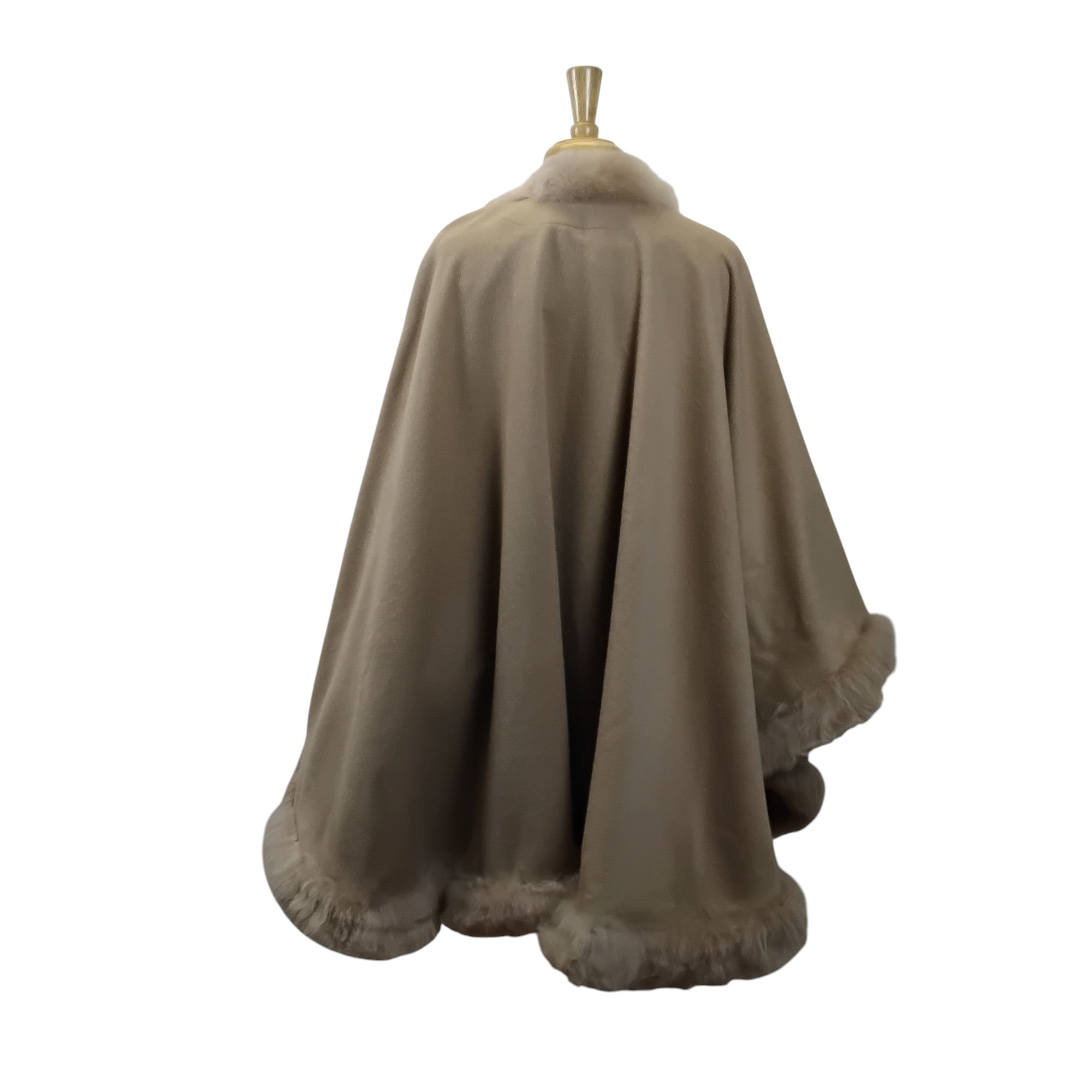 Lightweight Flowy Fur Trimmed Alpaca Cape