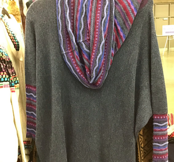 Alc Cuellera Poncho With Sleeves