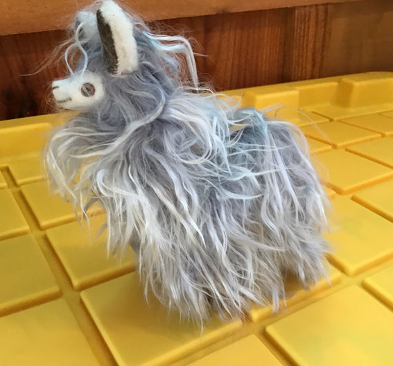 Alc Tiny Alpaca Suri