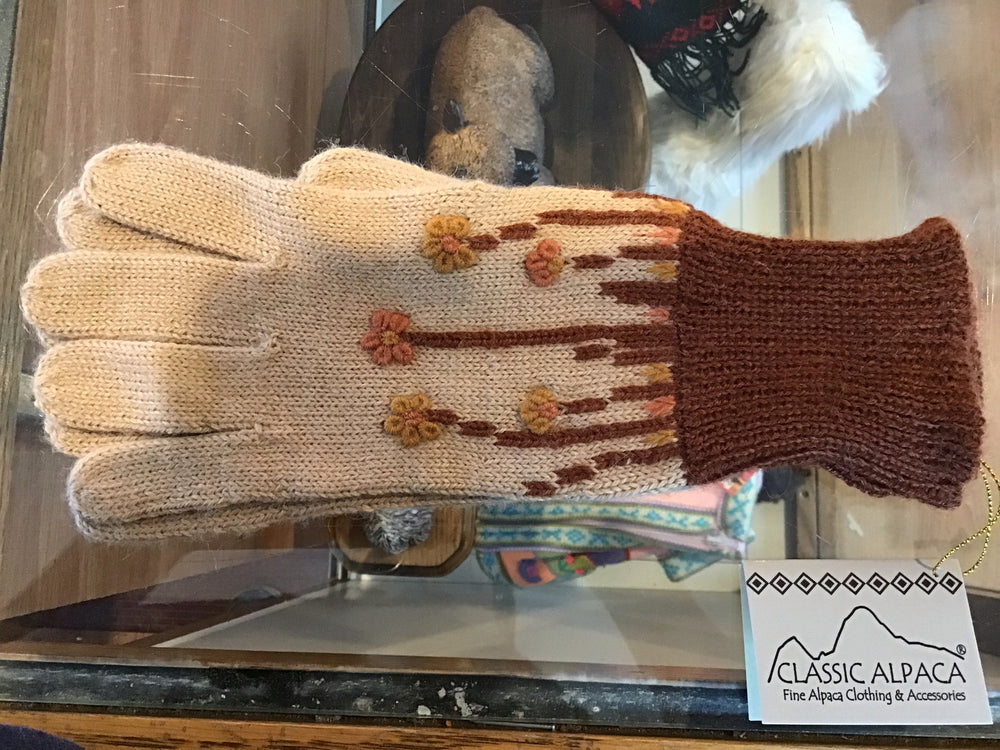 Ca Garden Embroidered Glove