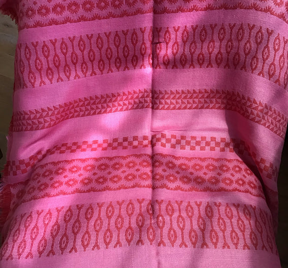 Kuna Shawl Samurai